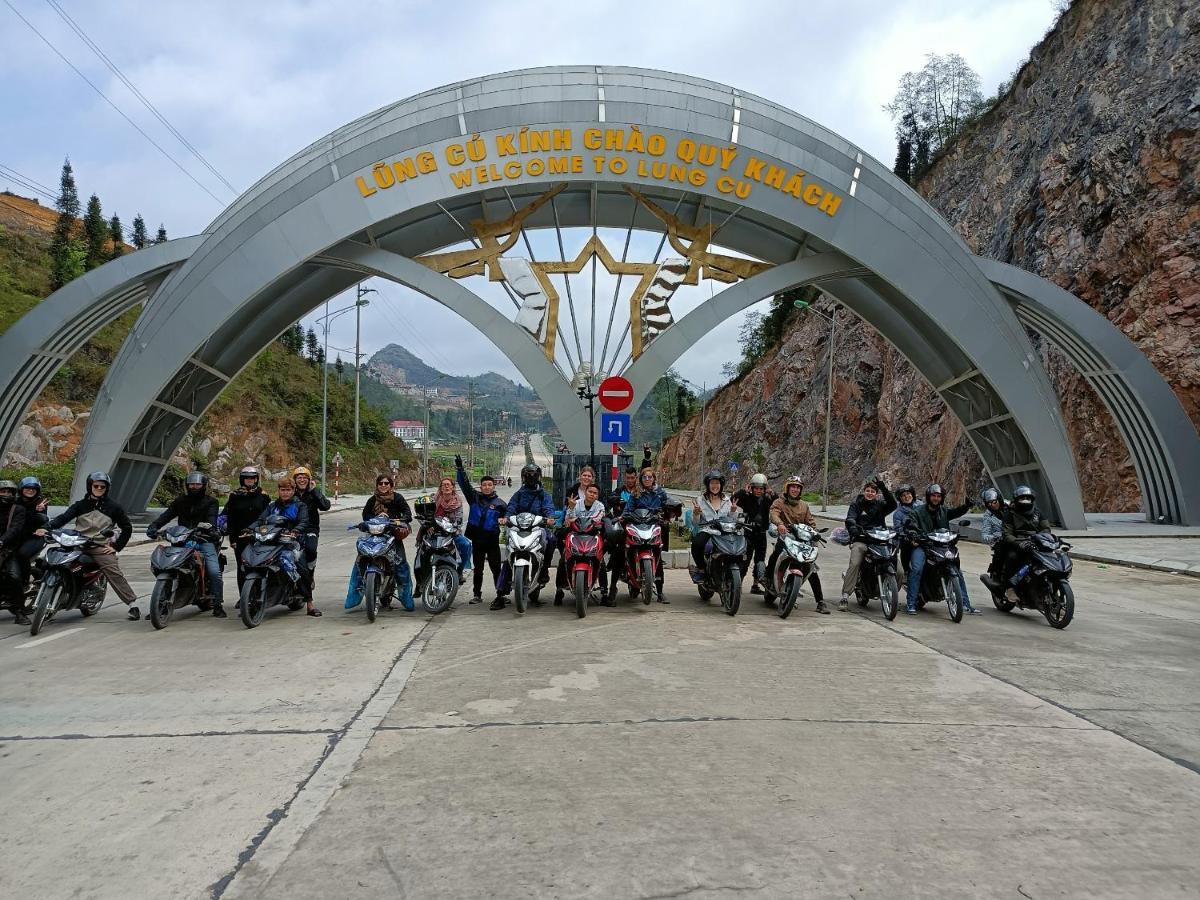 Ha Giang Safari Hostel & Motorbikes Zewnętrze zdjęcie