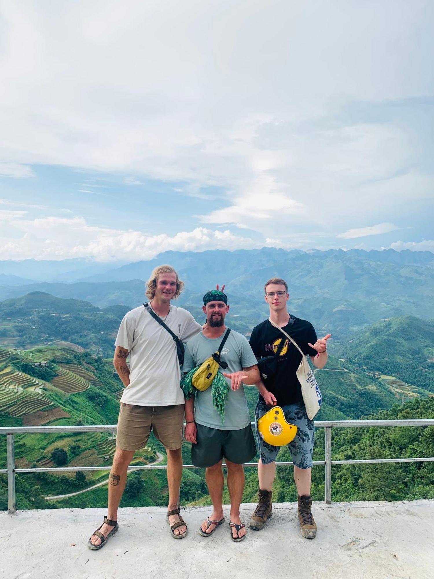 Ha Giang Safari Hostel & Motorbikes Zewnętrze zdjęcie